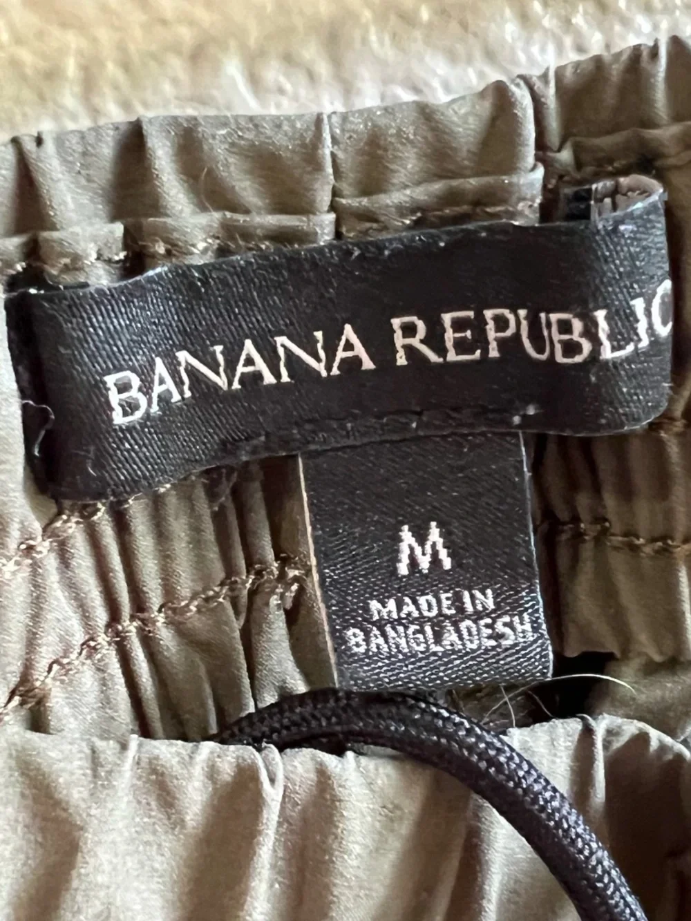 Banana Republic Motion Tech Joggers medium outdoor casual summer lightweight
